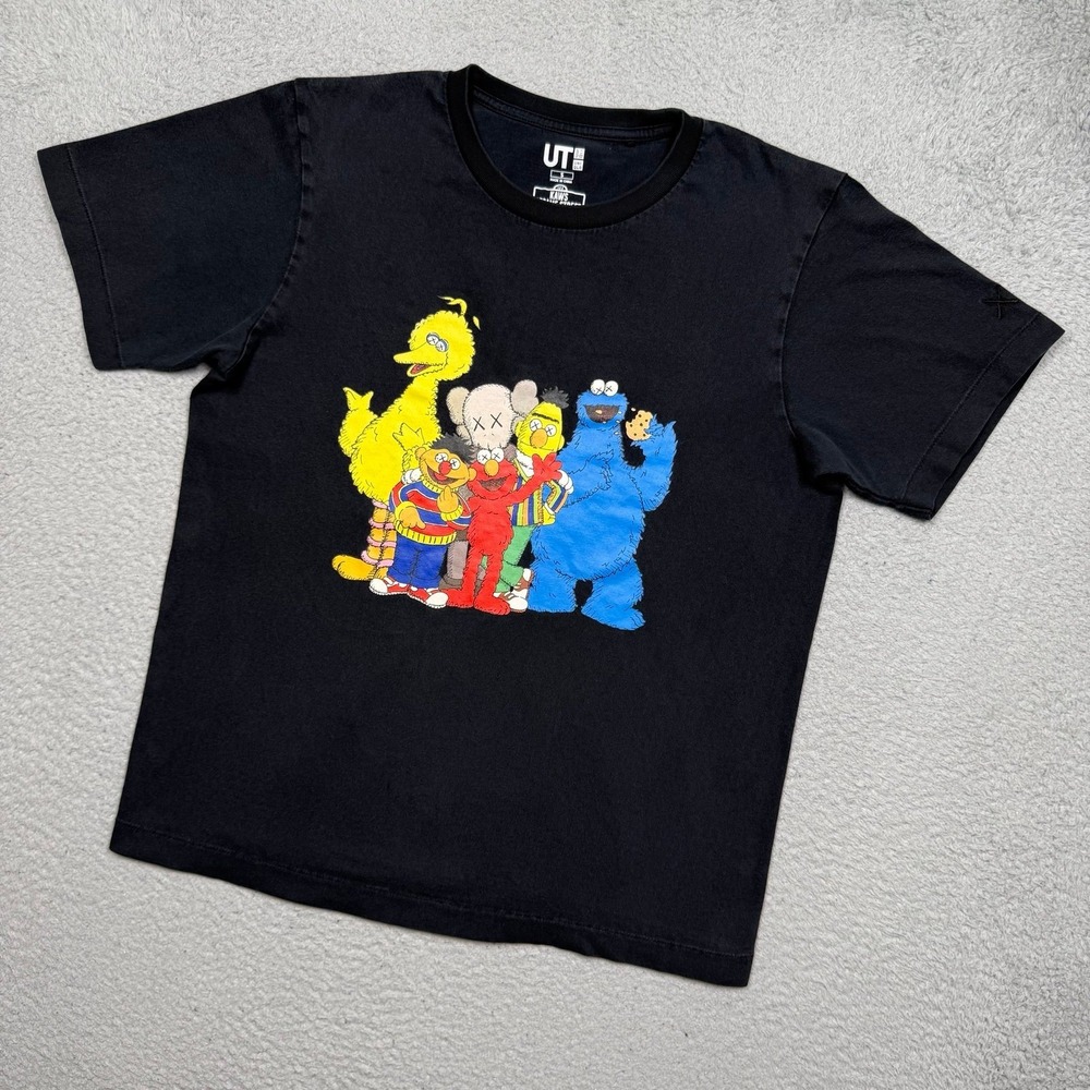 Uniqlo KAWS x Sesame Street T-shirt